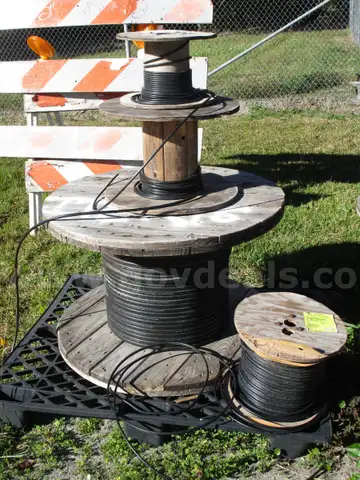 (4) USED SPOOLS OF WIRE, VARIOUS SIZES