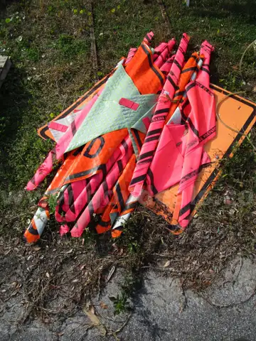 (19) USED TRAFFIC ROAD SIGNS; NYLON AND PLASTIC