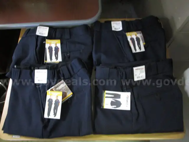 (4) UNUSED ELBECO LADIES SLACKS SIZE 12