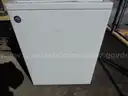 USED (1) WHIRLPOOL WASHING MACHINE WTW5000DW1