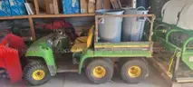 John Deere Gator