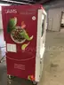 VENDING MACHINE FOR FOOD AND BEVERAGES