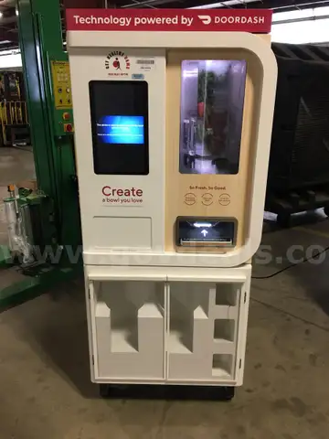 VENDING MACHINE FOR FOOD AND BEVERAGES