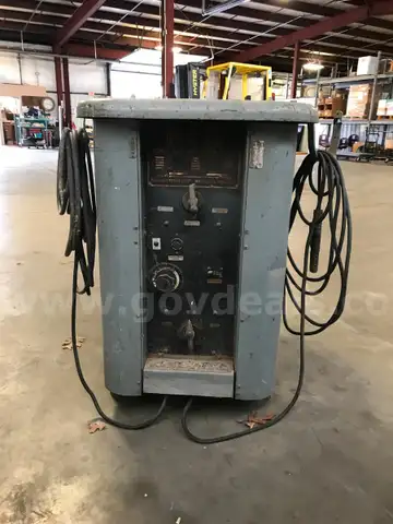 AC-DC ARC WELDER.