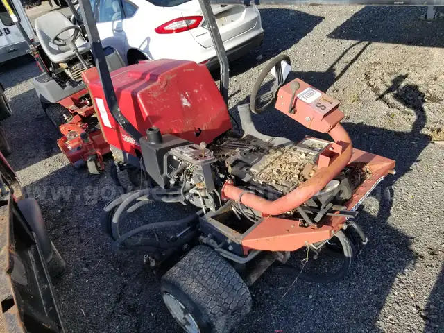 TORO 3500 GROUNDSMASTER MOWER