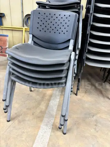 Lot of 29 Black/Gray Chairs