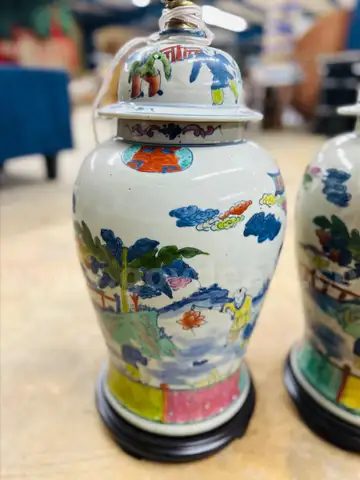 two decorative lamps up for auction
