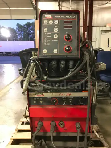 LINCOLN DOUBLE HEADER DH-10WIRE FEEDER ON ONE PALLET.