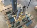 BLUE HYDRAULIC LIFT