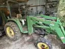 2009 John Deere Tractor w/ Loader