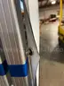 201&#x22; DRAPER ULTIMATE FOLDING SCREEN WITH HEAVY-DUTY LEGS AND CARRING CASE