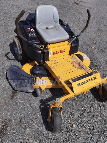 HUSTLER ZERO TURN MOWER