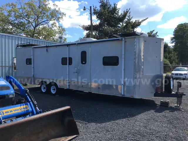 TRAILER CARGO MOBILE COMMAND (MUST BE LAW ENFORCEMENT TO BUY)