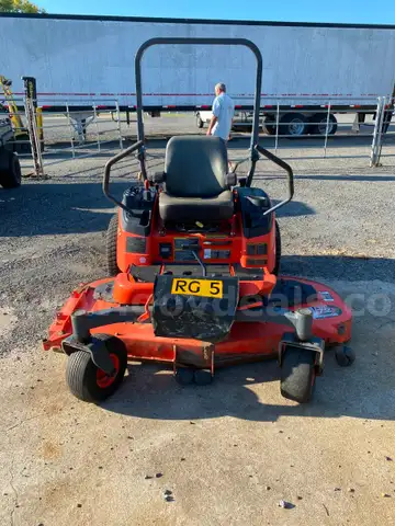 KUBOTA ZD331 MOWER