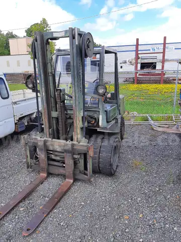 HYSTER  DIESEL FORKLIFT