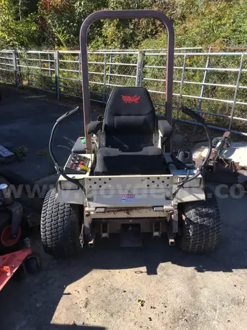 GRAASSHOPPER 725 DIESEL 61&#x22;DECK