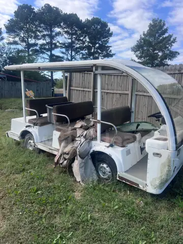 Star Bus 9 Passenger EV M-Series