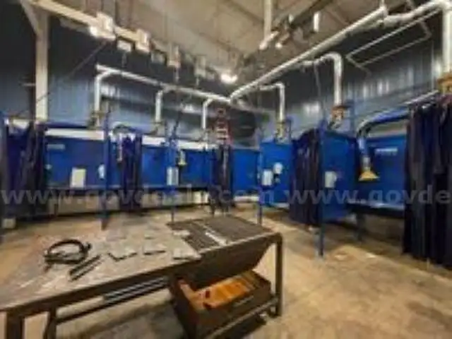 WELDING BOOTHS WITH TABLES (6)