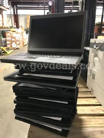 LOT OF LAPTOPS, COMPUTERS AND PRINTERS ON ONE PALLET.