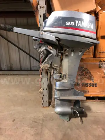 YAMAHA 9.9 HP OUTBOARD MOTOR