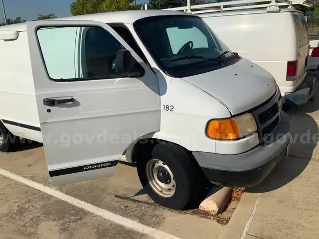 2000 Dodge Ram Van