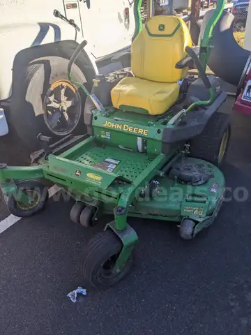 2022 JOHN DEERE ZERO TURN MOWER - MODEL Z730M