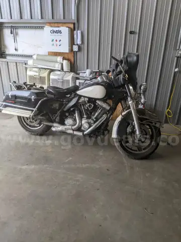 2012 HARLEY DAVIDSON POLICE MOTORCYCLE FLHTP- PARTS ONLY