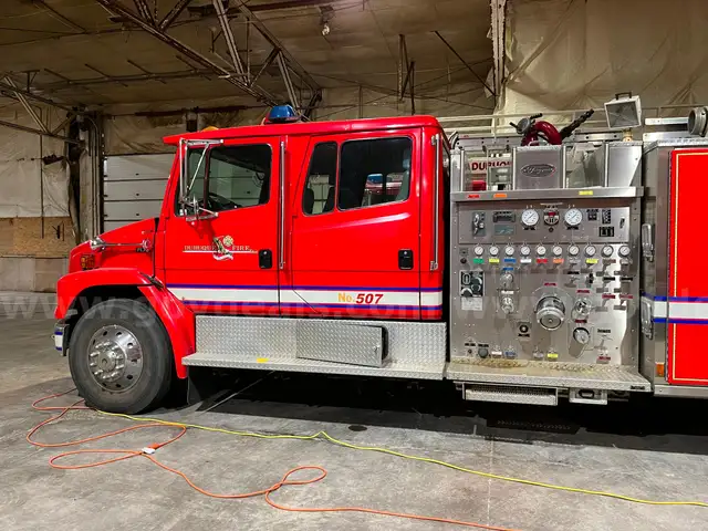 1998 Freightliner FL70 Fire Truck