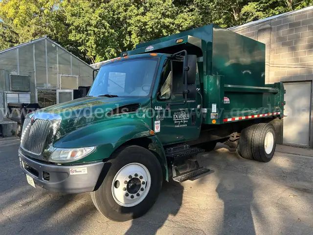 2006 International 4200 Dump Truck