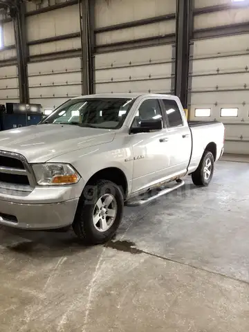 2010 RAM 1500 SLT Quad Cab 4WD