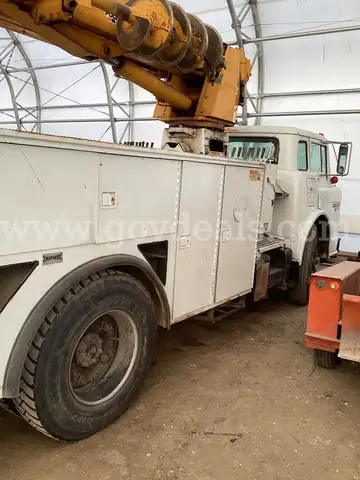 1989 Ford C8000 POLE CAT