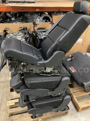 9 Ford Seats