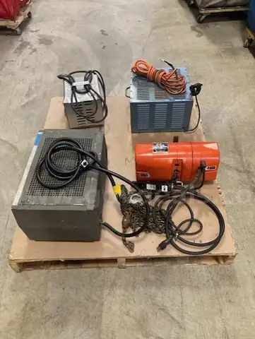 Battery Charger/Hoist