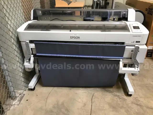 Epson SureColor T7270 44 Inch Large-Format Inkjet Printer