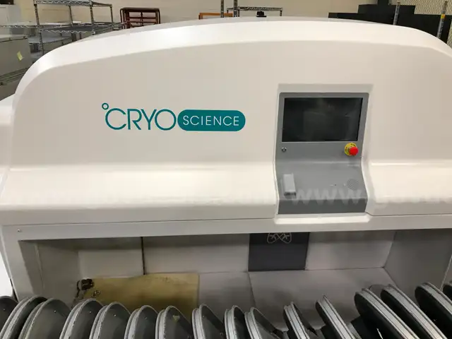 Cryo Science White Arctic Cryotherapy Chamber