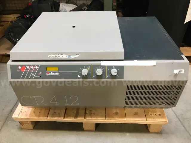 Jouan CR412 Refrigerated Benchtop Centrifuge