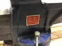 SWIVEL BASE BENCH VISE 8&#x201D;