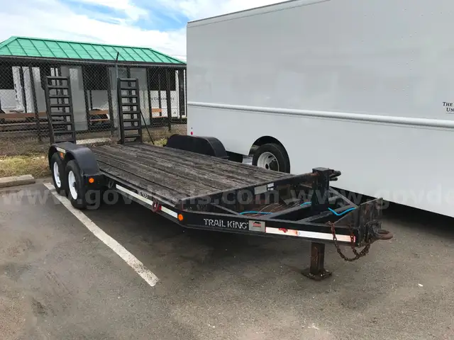 2002 Trail King Trailer