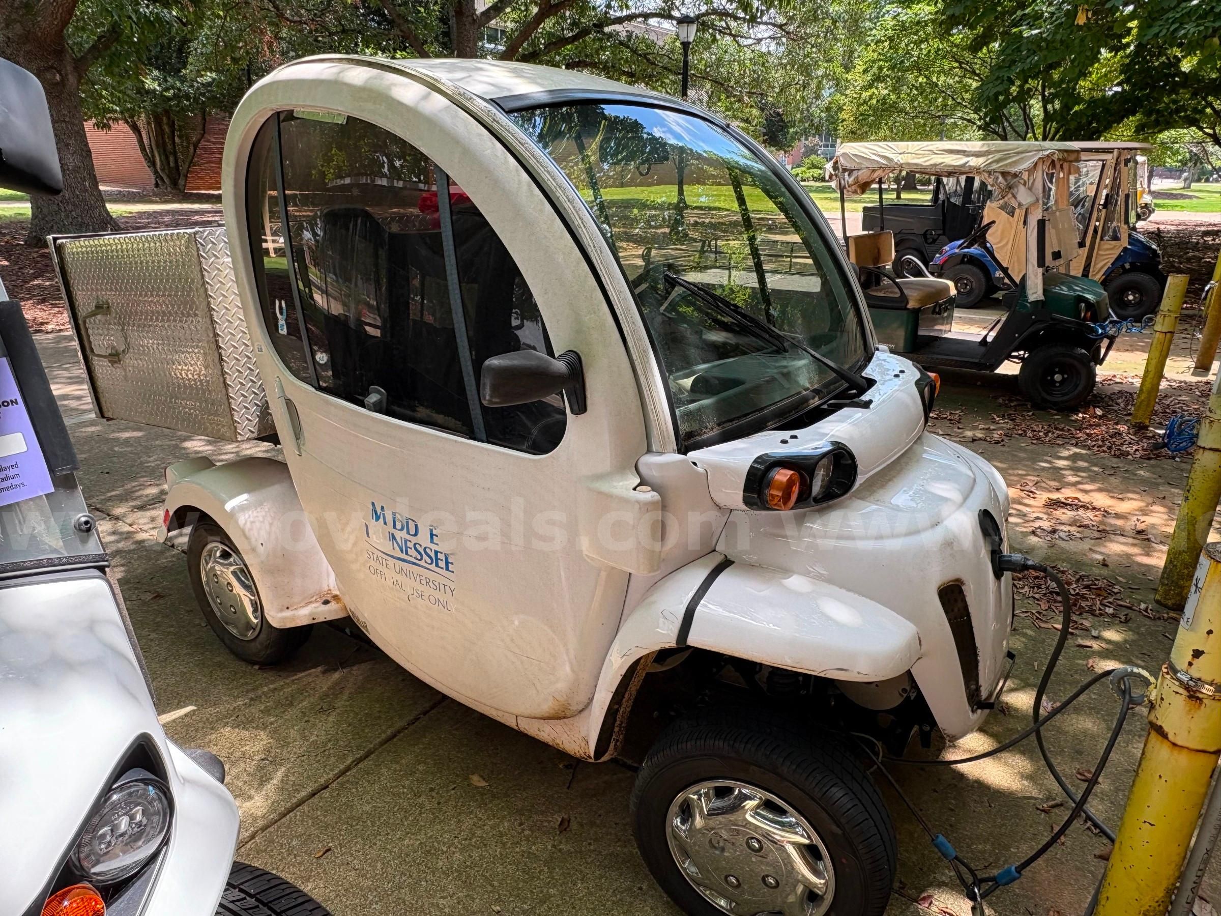 gem　0628 2012 GEM LSV COUPE 2-DR Electric Motor | GovDeals