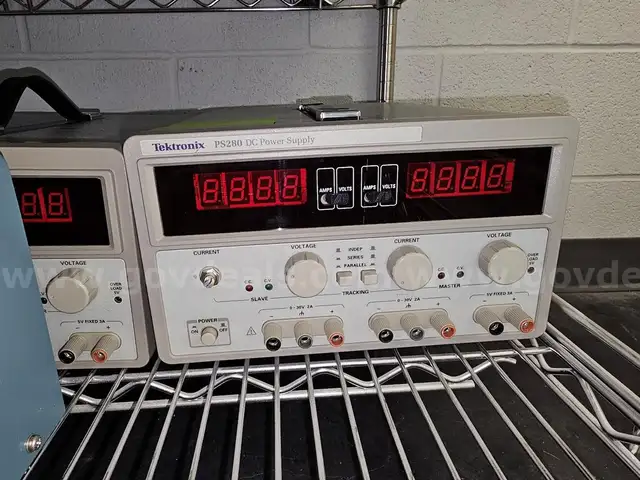 Tektronix Power Supply 8
