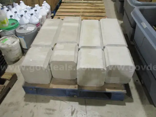 Concrete Bollards / Barricade - Lot of 4