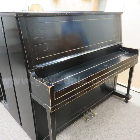 Mason &#x26; Hamlin Upright Piano