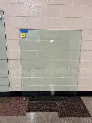 Crystaplex Tempered Glass 5/8" x 47-1/2"(w) x 60"(h)	 - Lot of 1