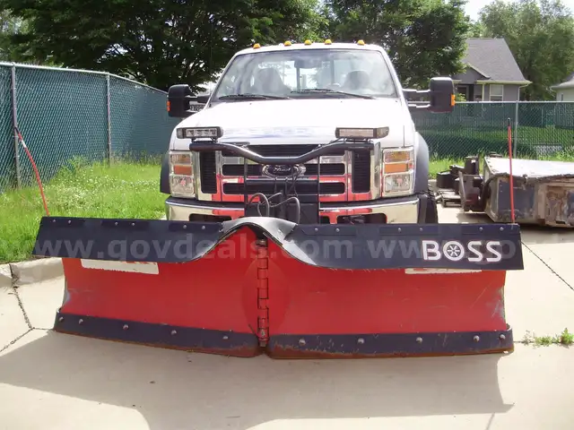 2008 Ford F-450 (Unit 2-696O)