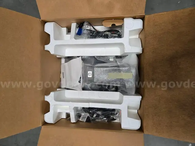 2 projectors & one monitor (in-box) 3584