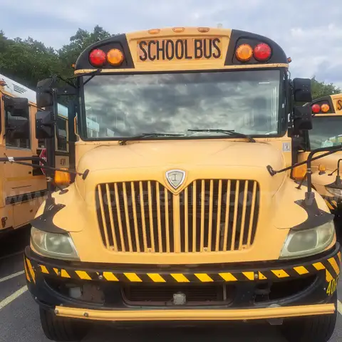 V25 4063 2009 International Bus NEEDS TRANSMISSION, &#x22;SOLD AS IS&#x22;