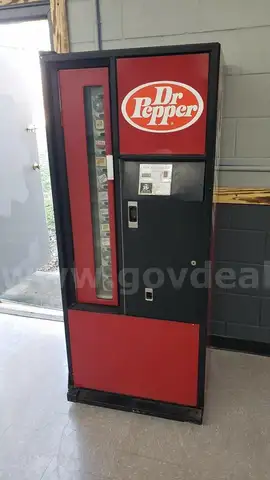 Cavalier Corporation Dr. Pepper Drink Machine