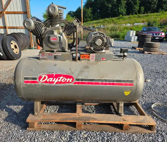 DAYTON 3Z968A 2 STAGE AIR COMPRESSOR