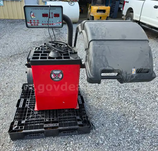 WEAVER COMPUTER WHEEL BALANCER