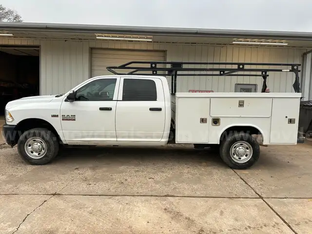 2015 RAM 2500 Tradesman Pickup Truck